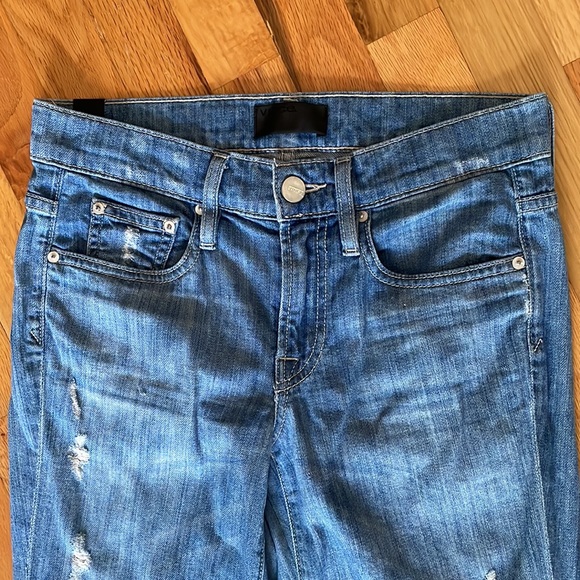 Vince Mason relaxed rolled distressed jeans - Picture 3 of 12